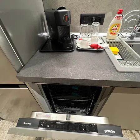 Center View Luxury Апартаменты *