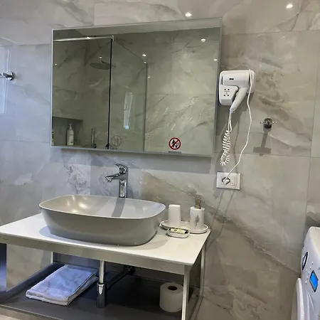 Center View Luxury Apartmán Tirana